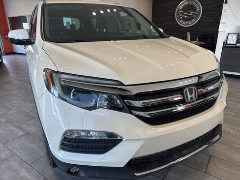 Used 2017 Honda Pilot Elite image 6