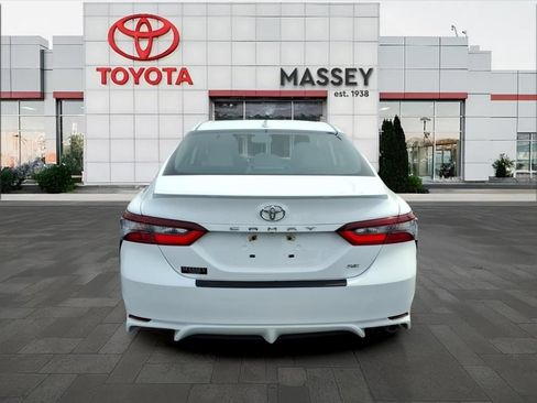 Used 2024 Toyota Camry SE w/ Cold Weather Package FWD image 4