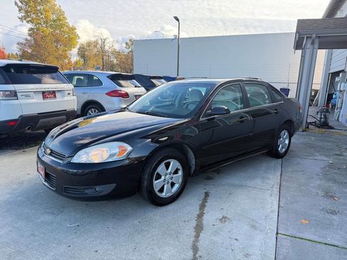 Used 2011 Chevrolet Impala LT image 3