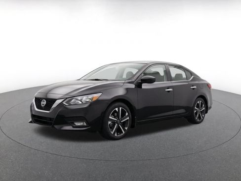 Used 2025 Nissan Sentra SV FWD image 3