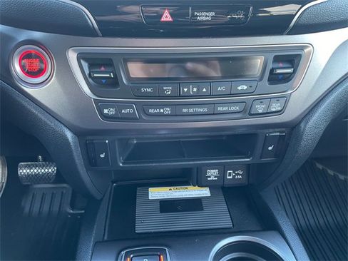 Used 2021 Honda Pilot Special Edition image 23