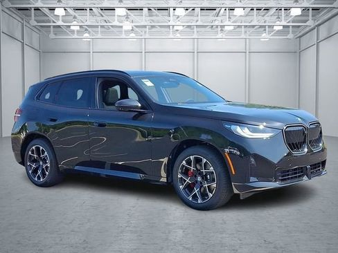 Certified 2025 BMW X3 xDrive30i w/ Premium Package image 3