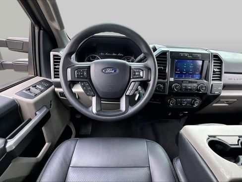 Used 2022 Ford F250 XLT w/ FX4 Off-Road Package AWD/4WD image 6