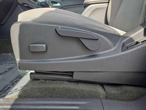 Used 2018 Chevrolet Colorado LT AWD/4WD image 29