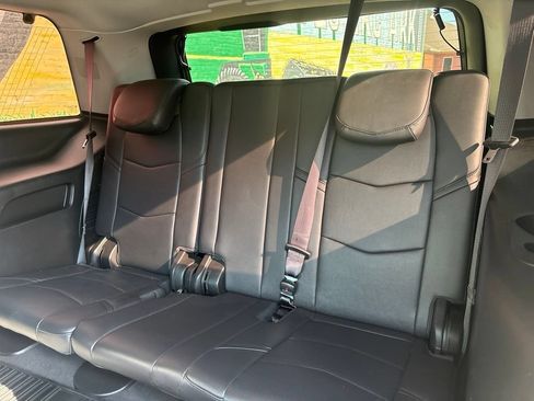 Used 2020 Cadillac Escalade 2WD image 20