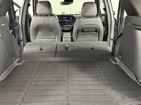 Used 2024 Chevrolet TrailBlazer RS w/ Convenience Package FWD image 20