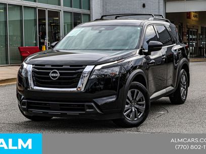 Used 2024 Nissan Pathfinder SV