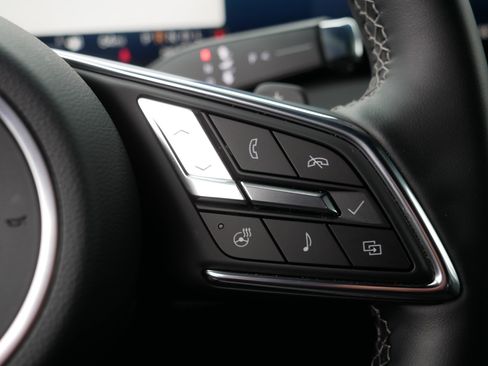 Used 2025 Buick Enclave Preferred image 29