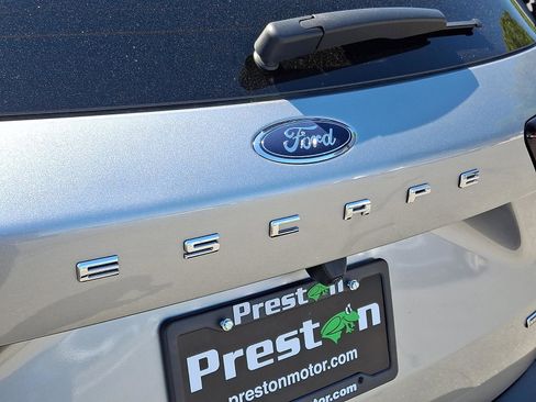 Used 2023 Ford Escape Platinum AWD/4WD image 27
