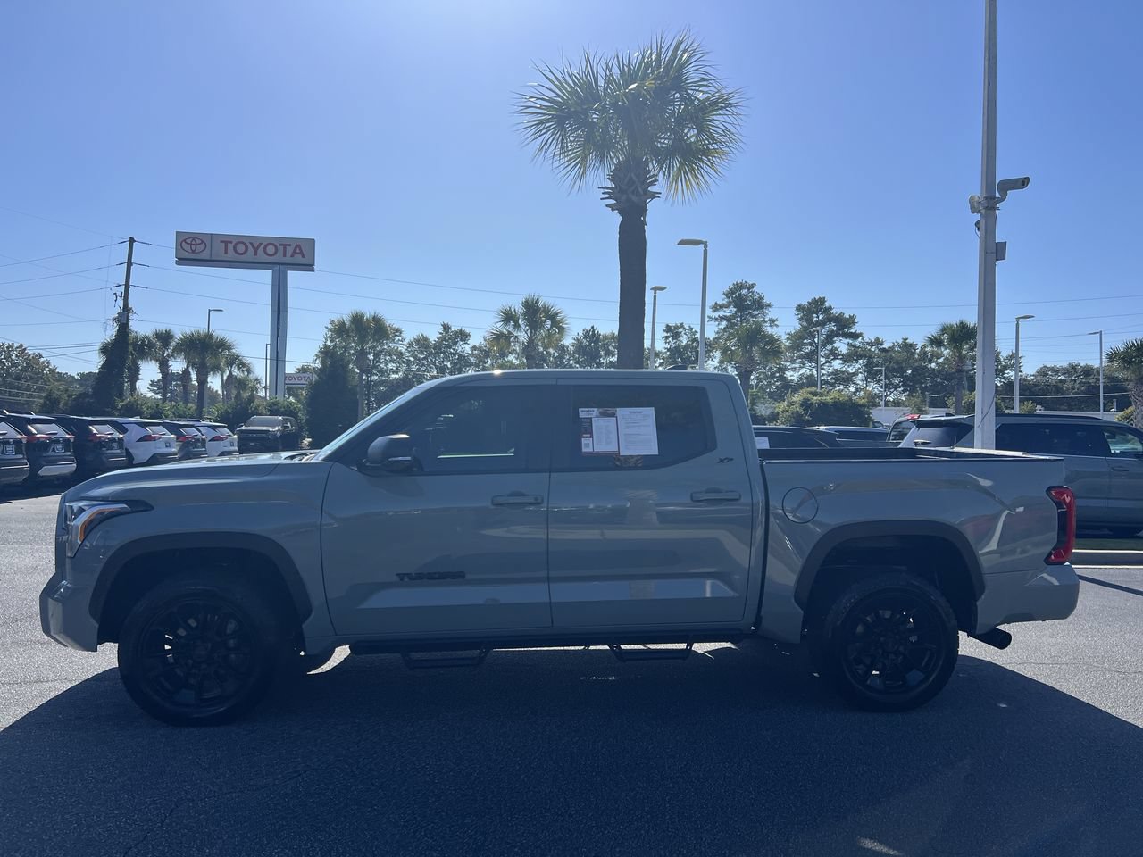Used 2024 Toyota Tundra SR5 w/ SR5 Premium Package AWD/4WD image 7