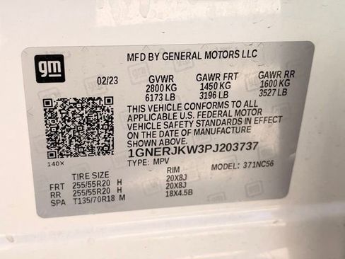 Used 2023 Chevrolet Traverse RS FWD image 38