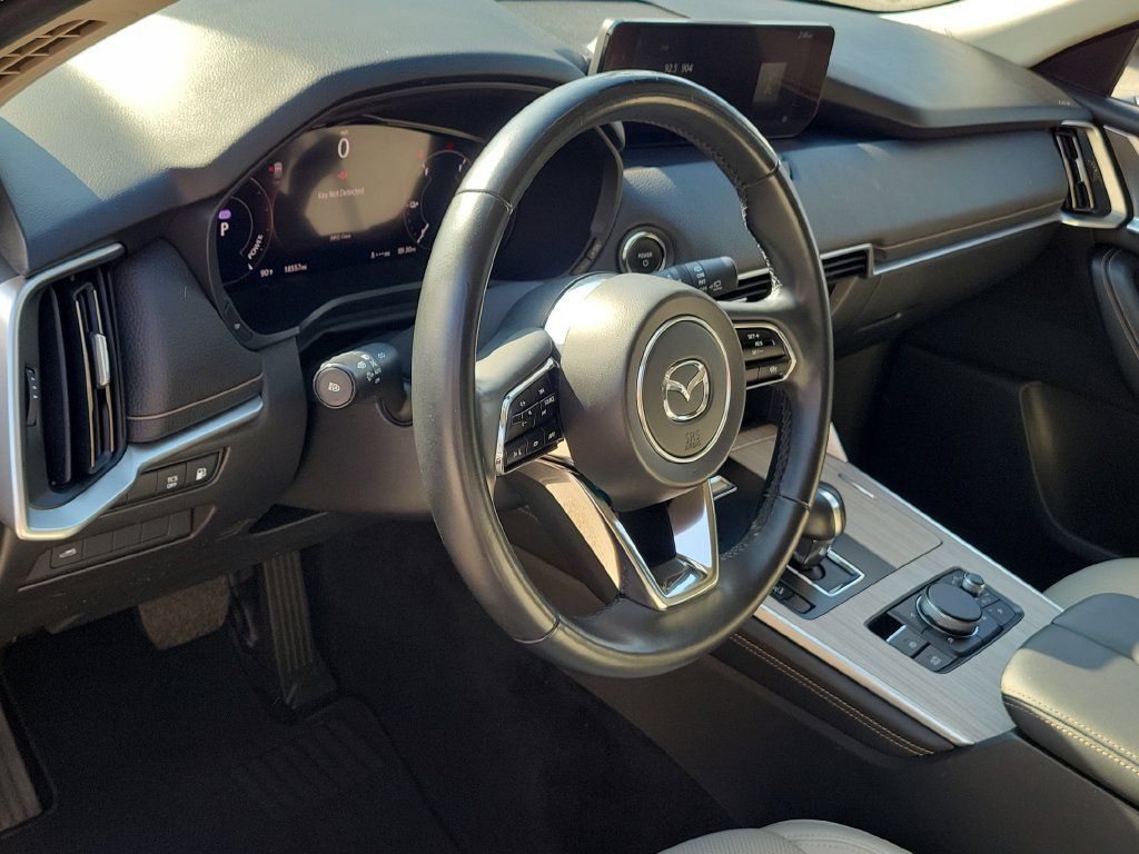 Used 2024 MAZDA CX-90 Plug-In Hybrid w/ Preferred AWD/4WD image 22