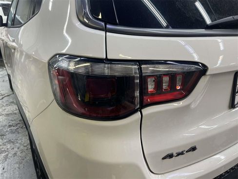 Used 2021 Jeep Compass Trailhawk image 10