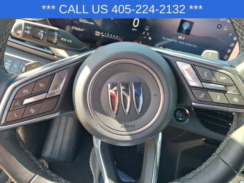 Used 2025 Buick Enclave Preferred image 27