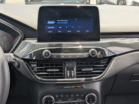Used 2023 Ford Escape ST-Line AWD/4WD image 18