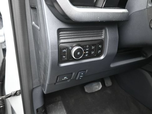 New 2026 Ford F350 Platinum w/ FX4 Off-Road Package AWD/4WD image 13