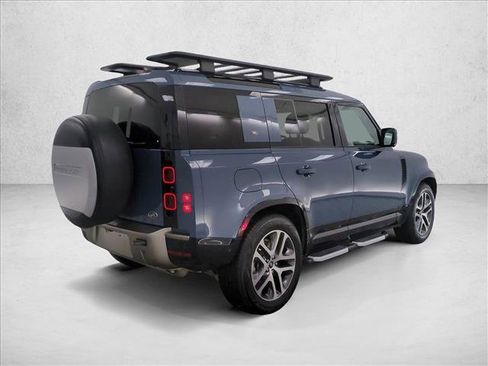 Used 2022 Land Rover Defender 110 X-Dynamic SE image 5