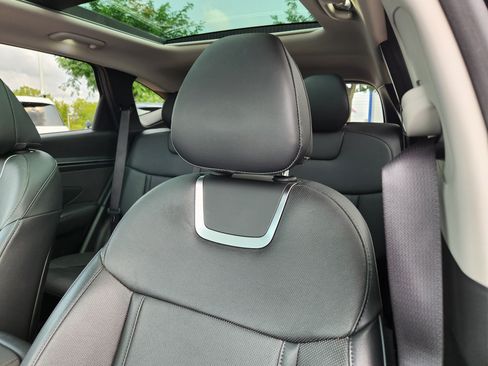 Certified 2023 Hyundai Tucson Limited AWD/4WD image 11