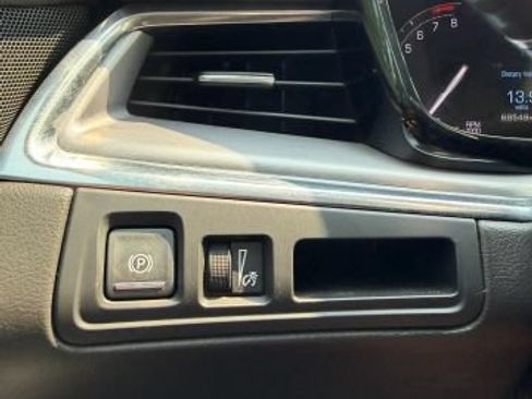 Used 2019 Cadillac XT5 Luxury AWD/4WD image 22
