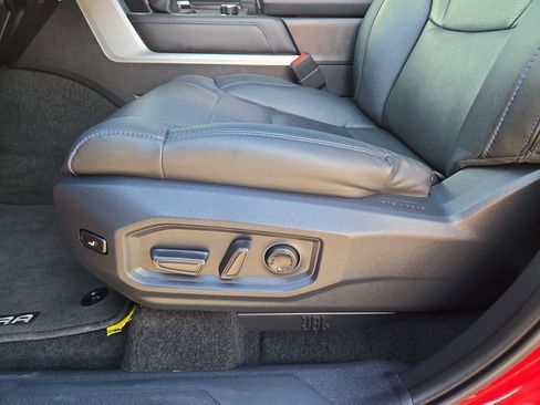 Used 2025 Toyota Tundra Platinum image 17