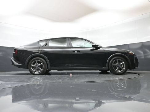 Used 2025 Kia K4 FWD image 35