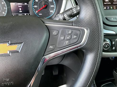 Used 2021 Chevrolet Equinox LS w/ LS Convenience Package FWD image 24