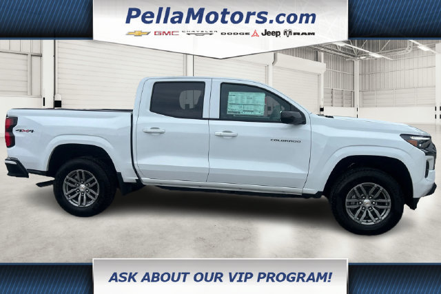 New 2026 Chevrolet Colorado LT w/ LT Convenience Package AWD/4WD image 2