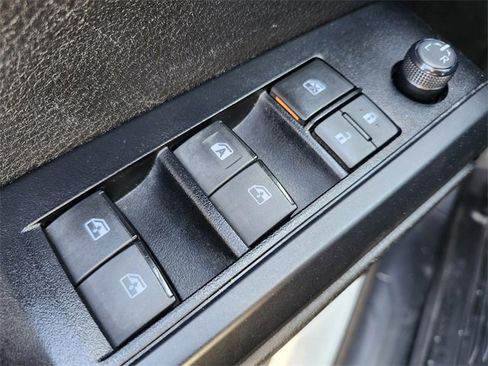 Used 2023 Toyota Tacoma SR image 33