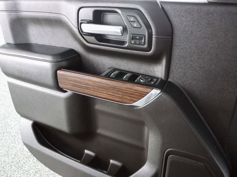 Used 2023 Chevrolet Silverado 2500 High Country w/ Z71 Off-Road Package image 25