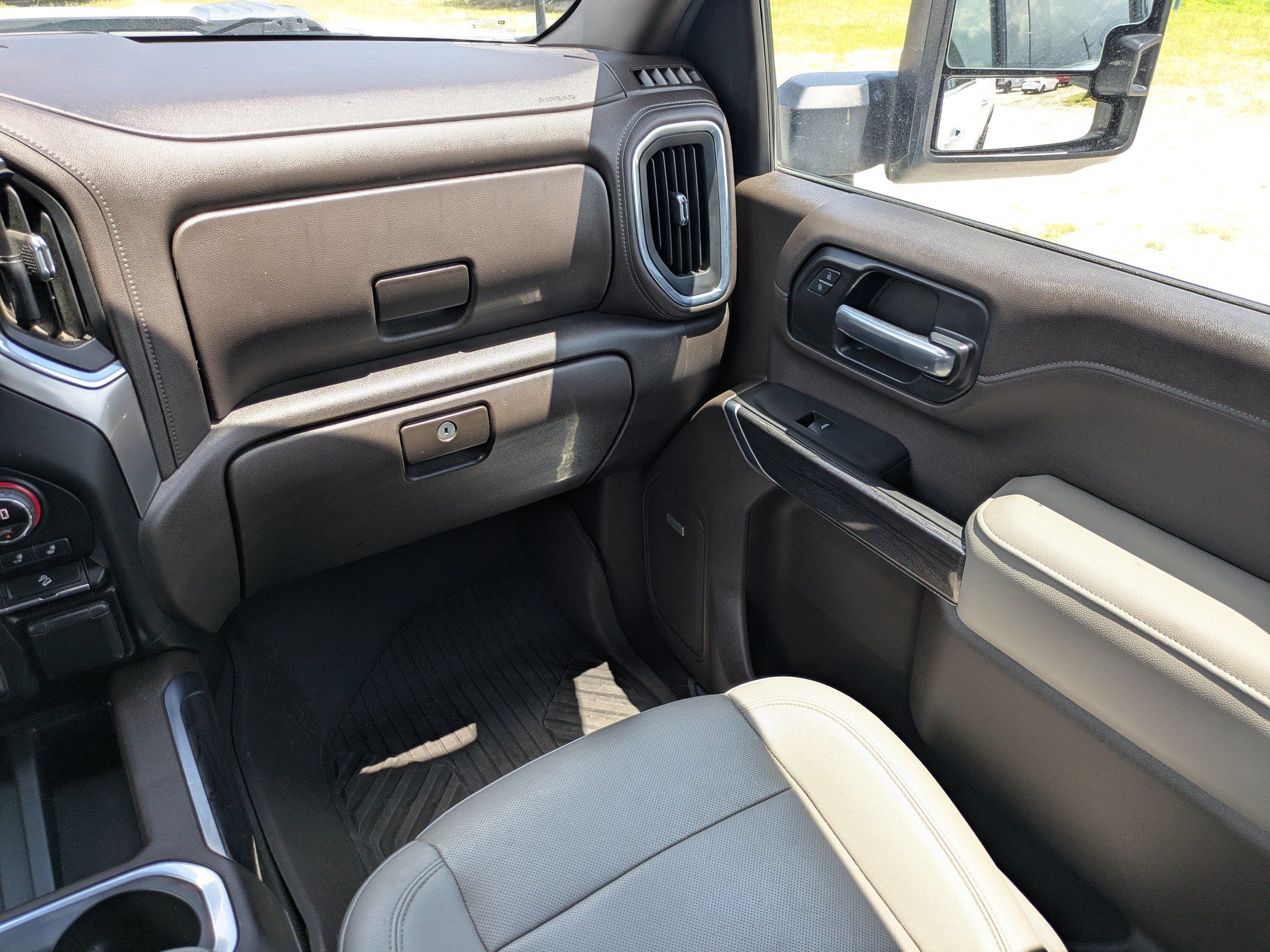 Used 2021 Chevrolet Silverado 2500 LTZ w/ LTZ Premium Package AWD/4WD image 16
