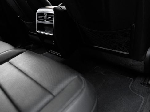 Certified 2020 Porsche Cayenne AWD/4WD image 31