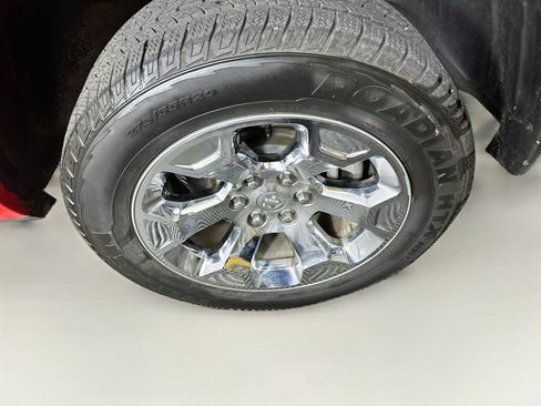 Used 2022 RAM 1500 Big Horn AWD/4WD image 11