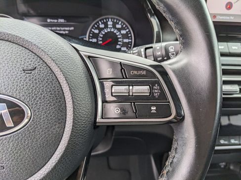 Used 2021 Kia Seltos SX w/ SX Sunroof Package image 29