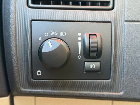 Used 2006 Dodge Charger R/T w/ Convenience Group II RWD image 17
