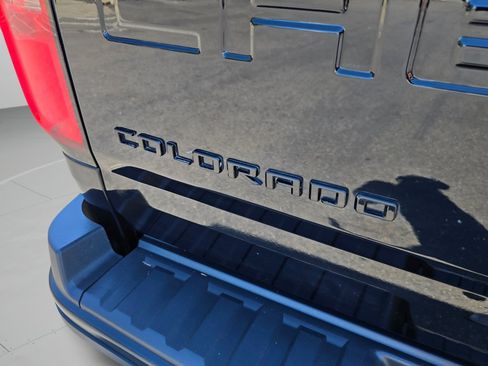 Used 2022 Chevrolet Colorado ZR2 AWD/4WD image 31
