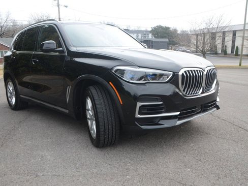 Used 2023 BMW X5 xDrive40i w/ Executive Package image 9