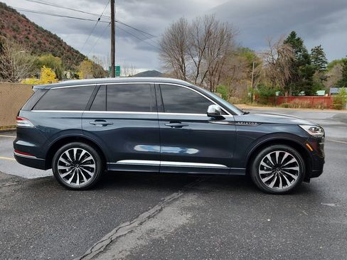 Used 2020 Lincoln Aviator Black Label Grand Touring w/ Class IV Trailer Tow Package image 2