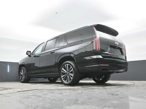 New 2026 Cadillac Escalade ESV Sport image 38