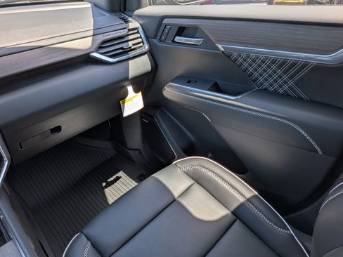 New 2026 GMC Acadia Denali image 15