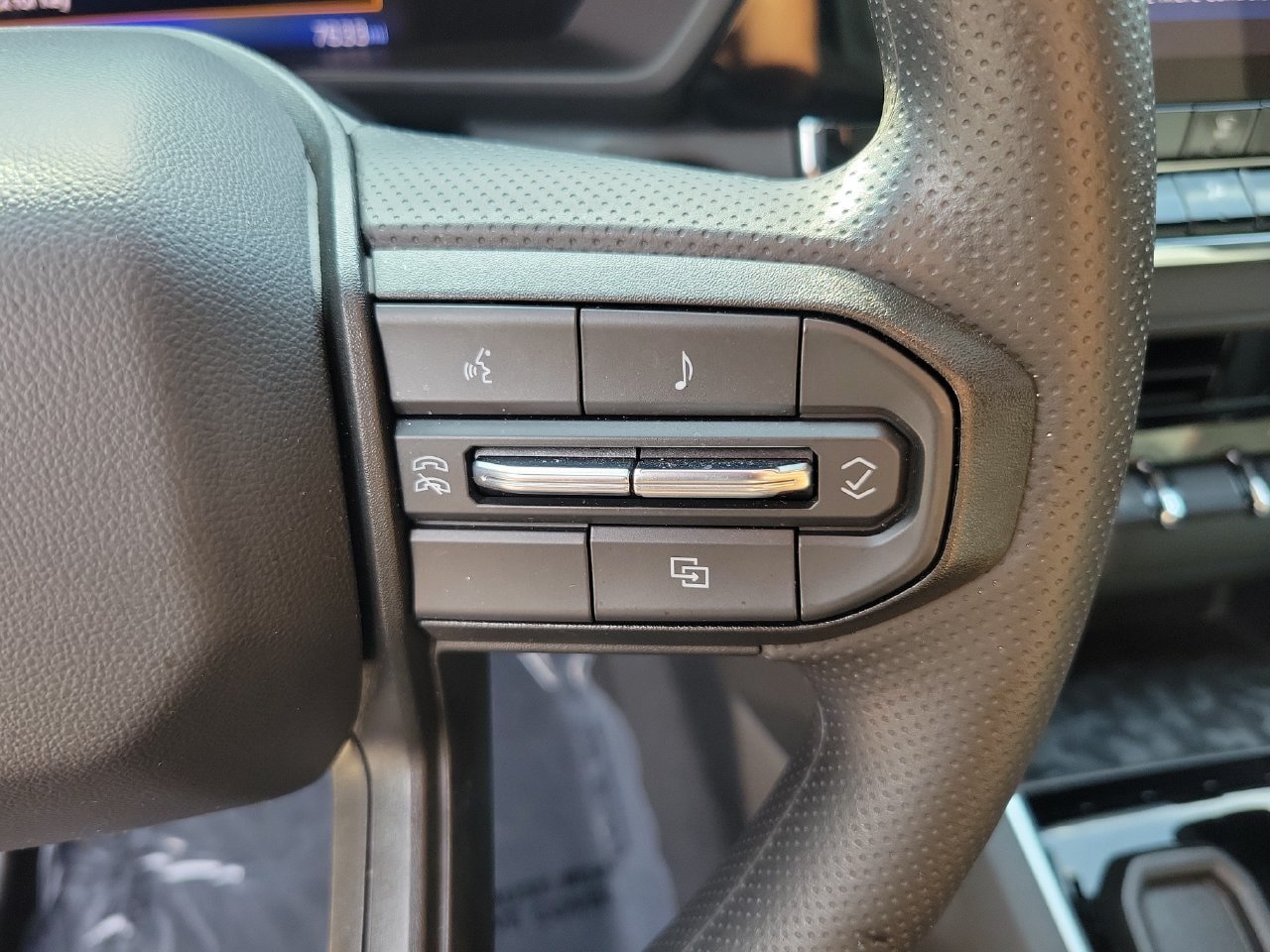 Used 2023 Chevrolet Colorado W/T w/ Safety Package RWD image 19