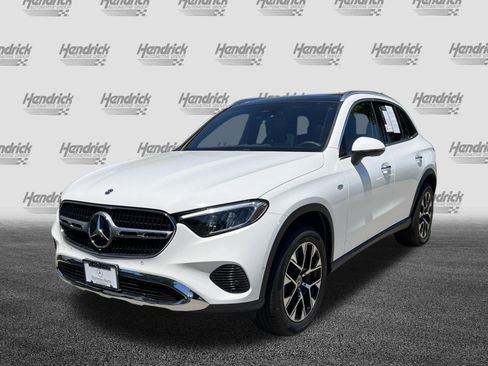 Certified 2025 Mercedes-Benz GLC 350e 4MATIC image 5