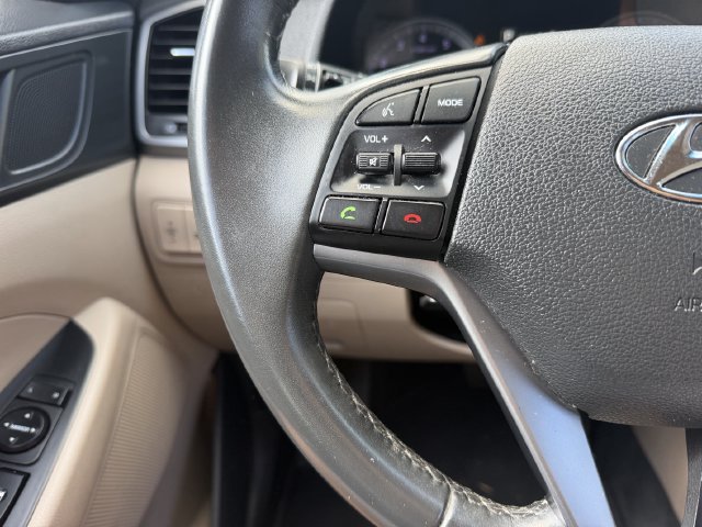 Used 2016 Hyundai Tucson Limited w/ Option Group 03 FWD image 16