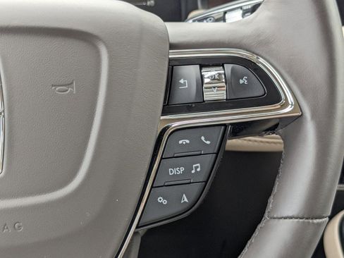 Certified 2023 Lincoln Nautilus Reserve w/ Equipment Group 201A image 28