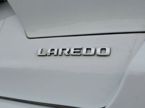 Used 2021 Jeep Grand Cherokee L Laredo w/ Luxury Tech Group I AWD/4WD image 7