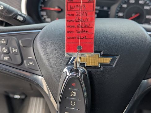 Used 2024 Chevrolet Malibu LT image 36