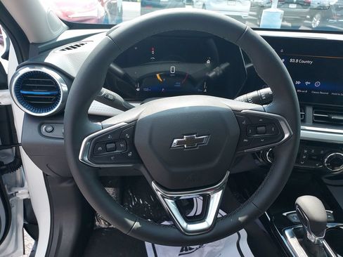 New 2026 Chevrolet Trax LT w/ Driver Confidence Package FWD image 15