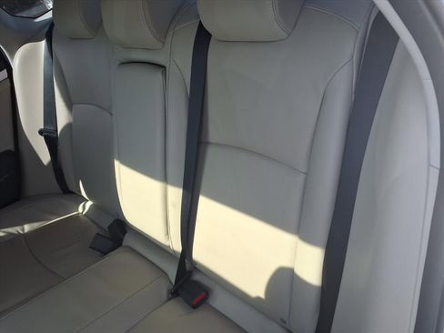 Used 2017 Honda Civic Touring image 10