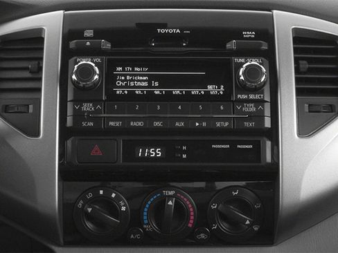 Used 2014 Toyota Tacoma 4x4 Double Cab w/ TRD Sport Package image 12
