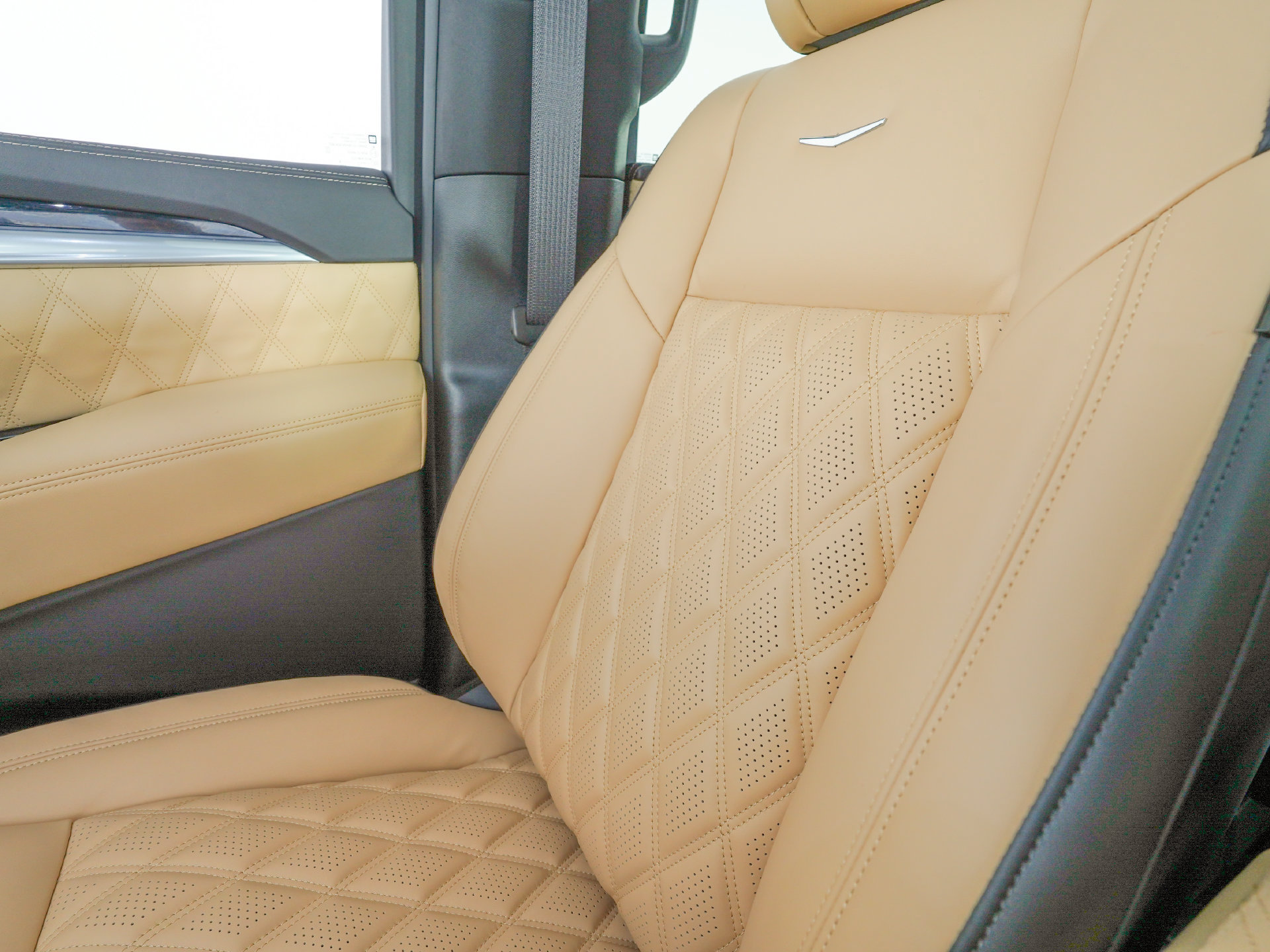 Used 2026 Cadillac Escalade Sport w/ Touring Package RWD image 30