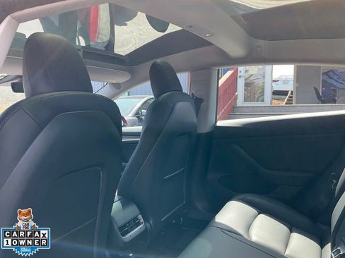 Used 2022 Tesla Model 3 Long Range AWD/4WD image 37